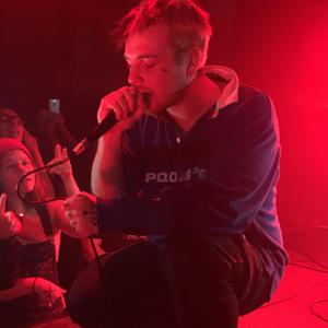 光屁股美女刘钰儿
